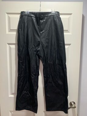 Zenana Outfitters Black Faux Leather Dress Pants W/ Pockets